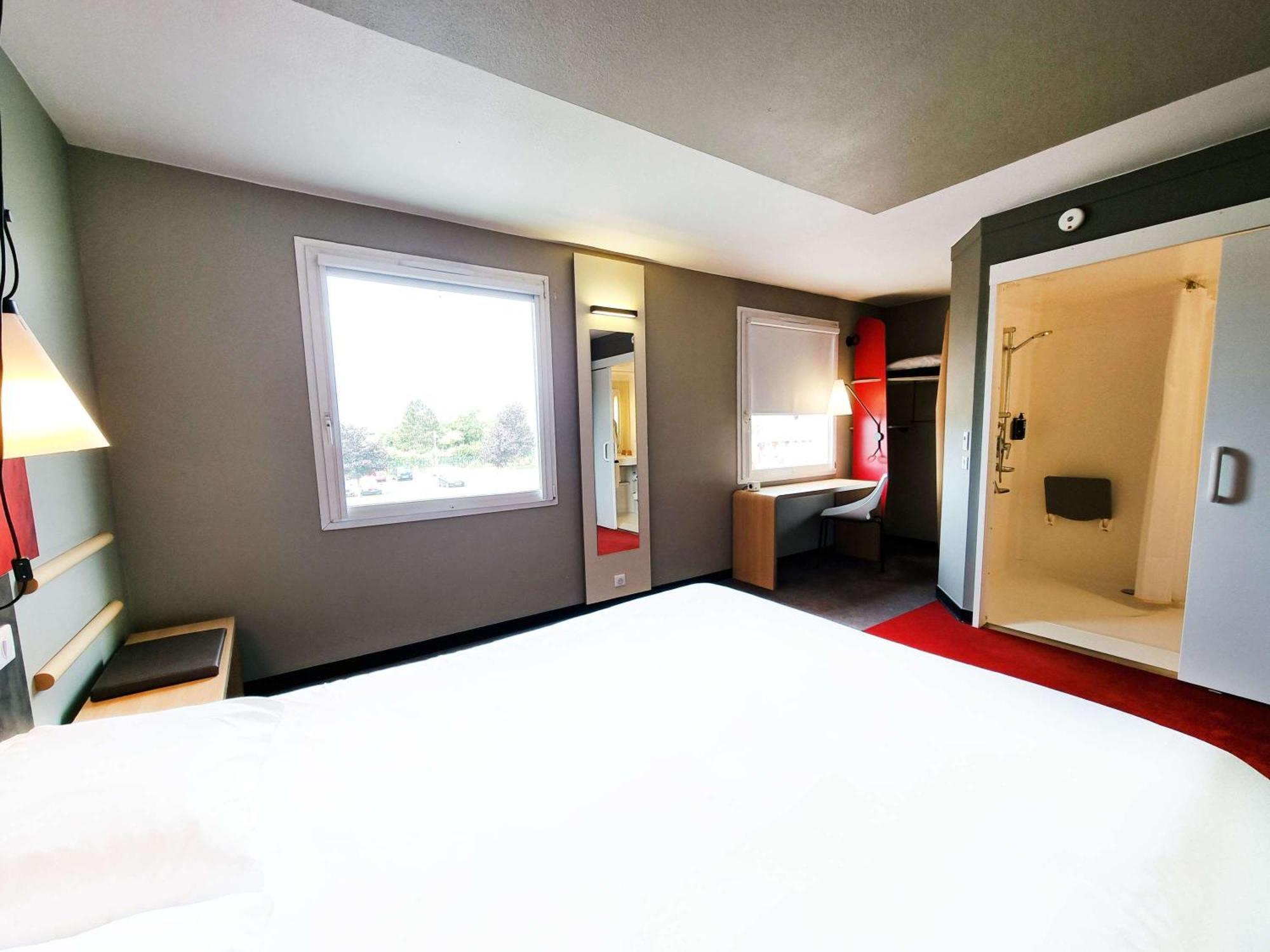 Ibis Caen Porte De Bretagne Bretteville-sur-Odon Ngoại thất bức ảnh